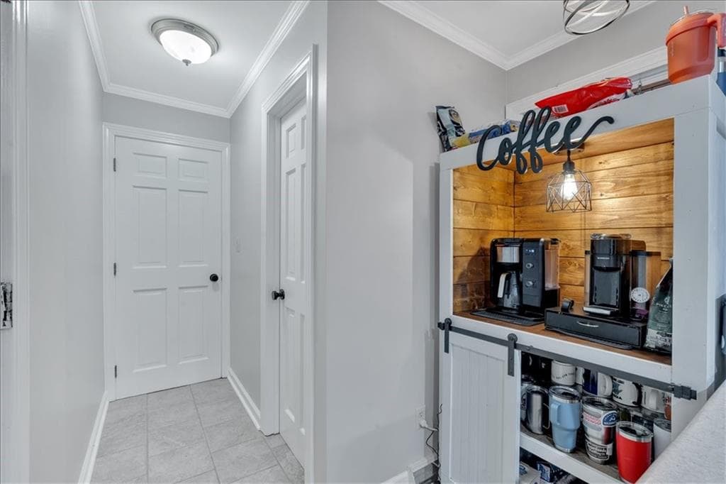 3 bedroom, 3 bathroom, 2,353 sq ft single family residence under contract at 201 Rollingwood Circle, Rome, GA 30165 — photo 6