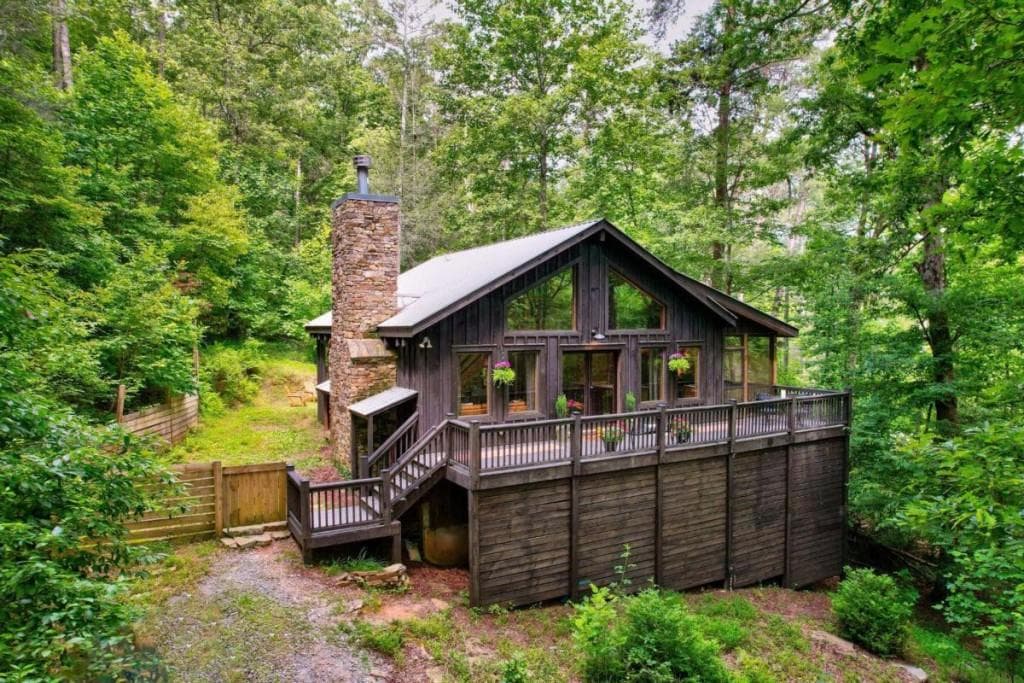 1 Cadmans Hammock, Blue Ridge, GA 30513 — most recent listing photo