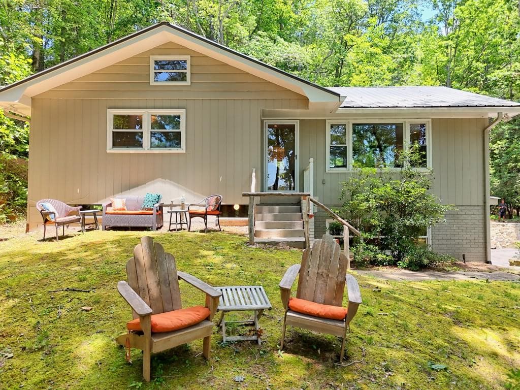 968 Lake Rabun Road, Lakemont, GA 30552 — most recent listing photo