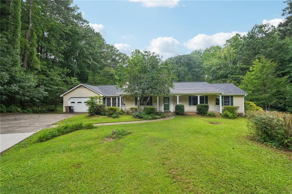 130 Cherecobb Drive, Woodstock, GA 30188 — most recent listing photo
