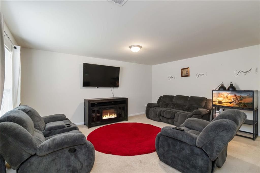 4 bedroom, 3 bathroom, 2,110 sq ft single family residence for sale at 5622 Laurel Ridge Drive, Atlanta, GA 30344 — photo 6