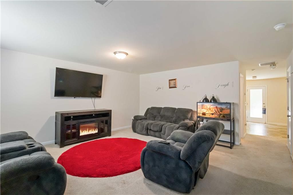 4 bedroom, 3 bathroom, 2,110 sq ft single family residence for sale at 5622 Laurel Ridge Drive, Atlanta, GA 30344 — photo 7