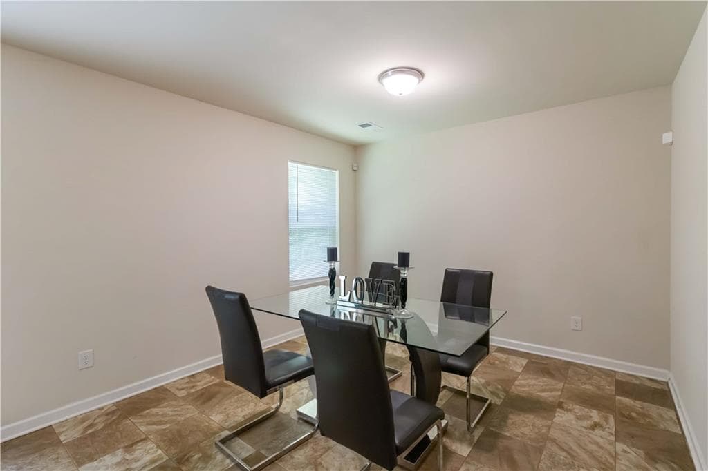4 bedroom, 3 bathroom, 2,110 sq ft single family residence for sale at 5622 Laurel Ridge Drive, Atlanta, GA 30344 — photo 9