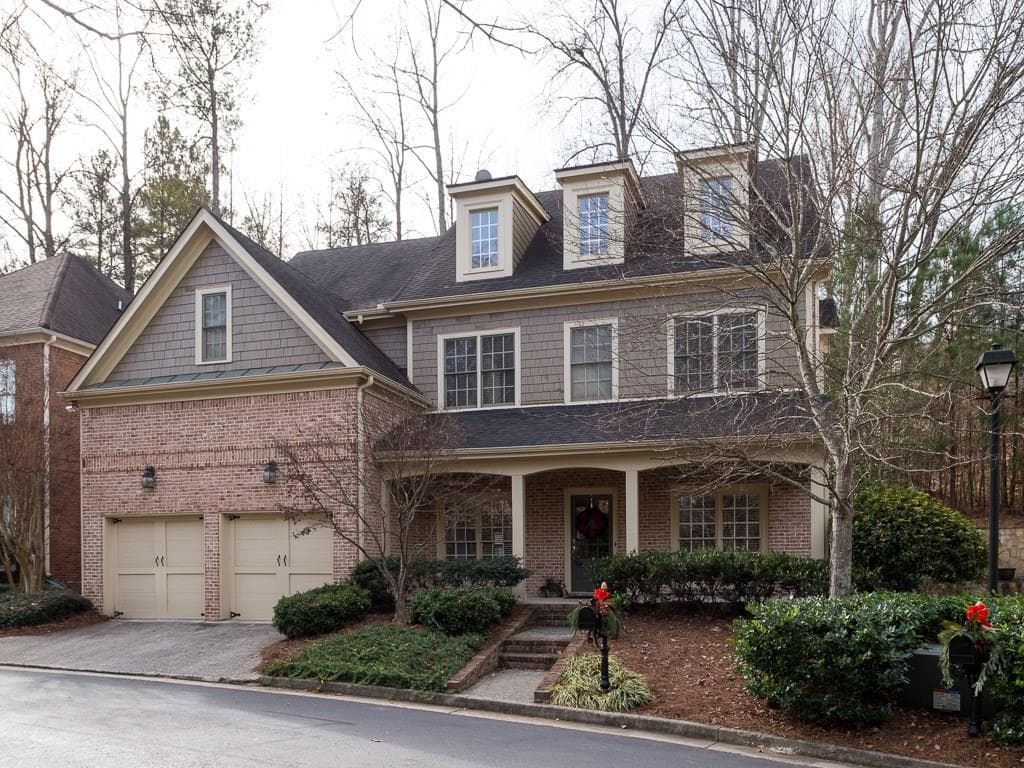 5 bedroom, 2,946 sq ft single family residence sold at 2136 Fernleaf Park Drive, Atlanta, GA 30318