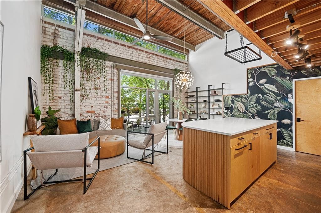 2 bedroom, 2 bathroom, 1,476 sq ft condominium sold at 1661 La France Street 423, Atlanta, GA 30307