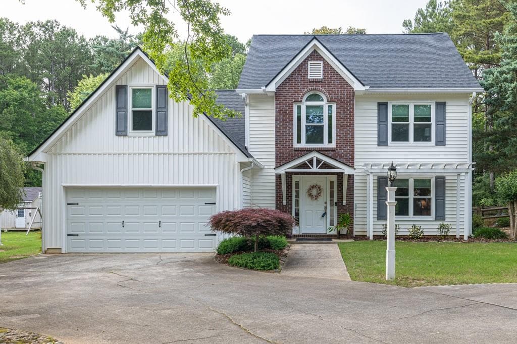 4 bedroom, 3 bathroom, 2,494 sq ft single family residence sold at 2101 Emerald Drive, Loganville, GA 30052