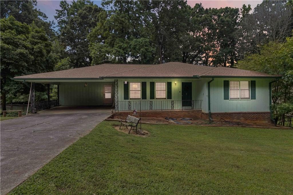 2936 Castle Drive, Lawrenceville, GA 30044 — most recent listing photo