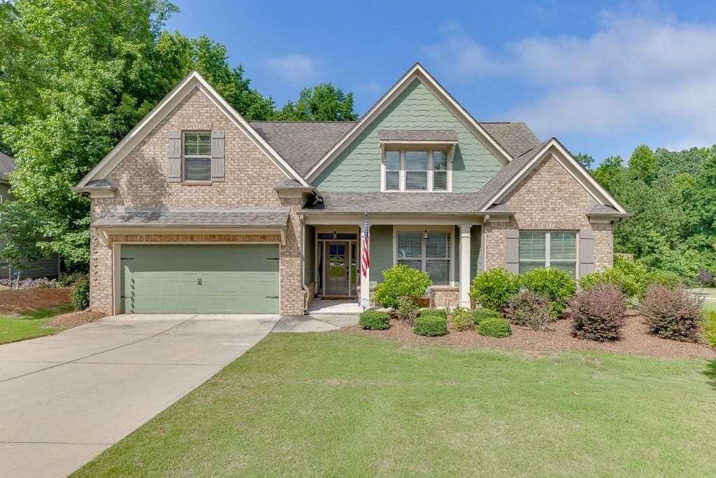 6206 Little Cove Drive, Flowery Branch, GA 30542 — most recent listing photo