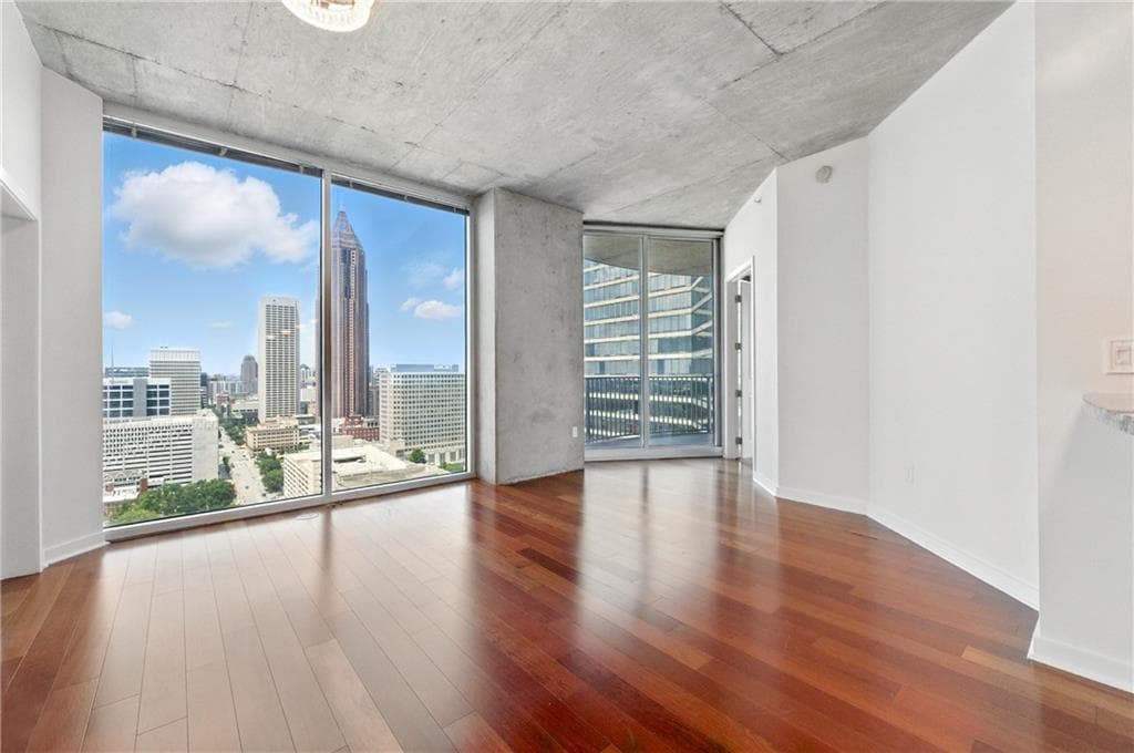 2 bedroom, 2 bathroom, 1,127 sq ft condominium for sale at 400 W Peachtree Street 2713, Atlanta, GA 30308 — photo 10