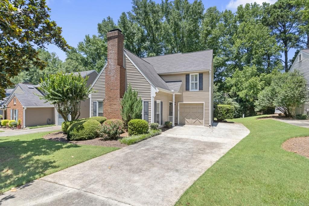 2 bedroom, 3 bathroom, 1,488 sq ft single family residence sold at 314 Roswell Green Lane, Roswell, GA 30075