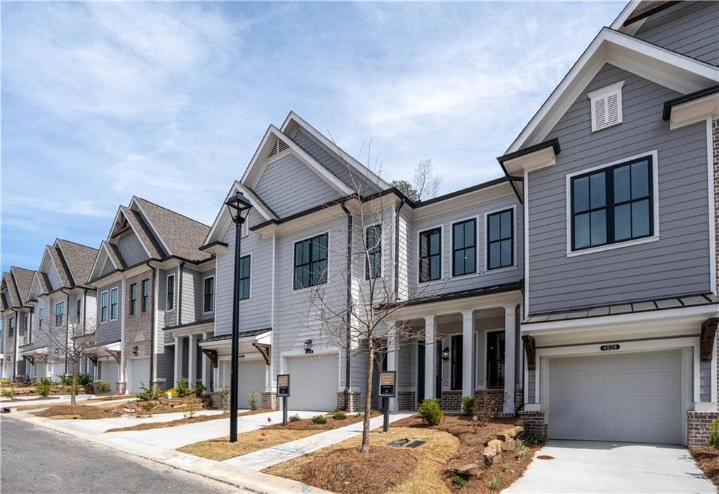 4918 Sudbrook Way 252, Peachtree Corners, GA 30092 — most recent listing photo