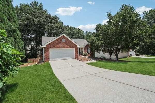 1535 Smoke Hill Drive, Hoschton, GA 30548 — most recent listing photo
