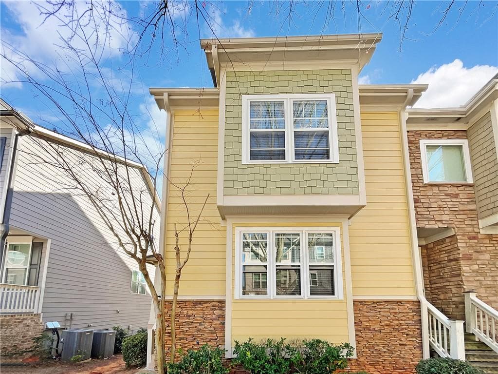 2 bedroom, 3 bathroom, 2,830 sq ft townhouse sold at 3628 Princeton Avenue, Atlanta, GA 30337