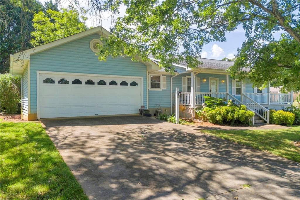 4336 Woodfield Drive, Gainesville, GA 30507 — most recent listing photo