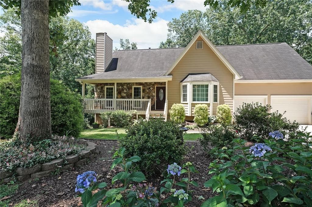 1960 Fernwood Drive, Lawrenceville, GA 30043 — most recent listing photo