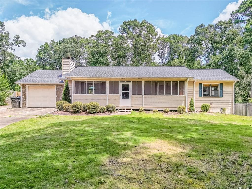 3 bedroom, 2 bathroom, 1,348 sq ft single family residence sold at 112 Fox Ridge Court, Dallas, GA 30157