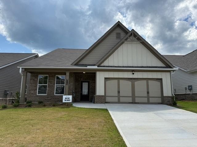 3 bedroom, 2 bathroom, 1,988 sq ft single family residence sold at 2449 Anhinga Drive, Loganville, GA 30052