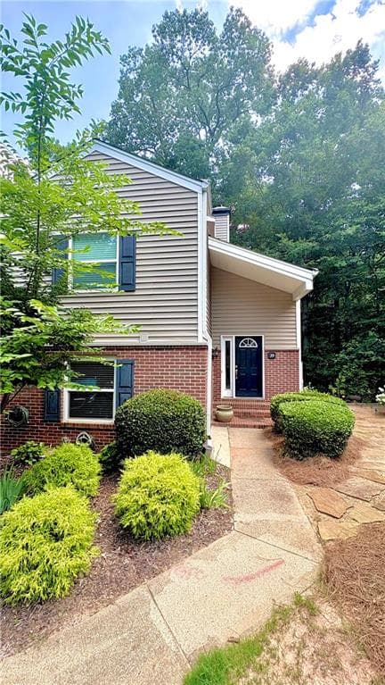 39 Dunwoody Springs Drive, Sandy Springs, GA 30328 — most recent listing photo
