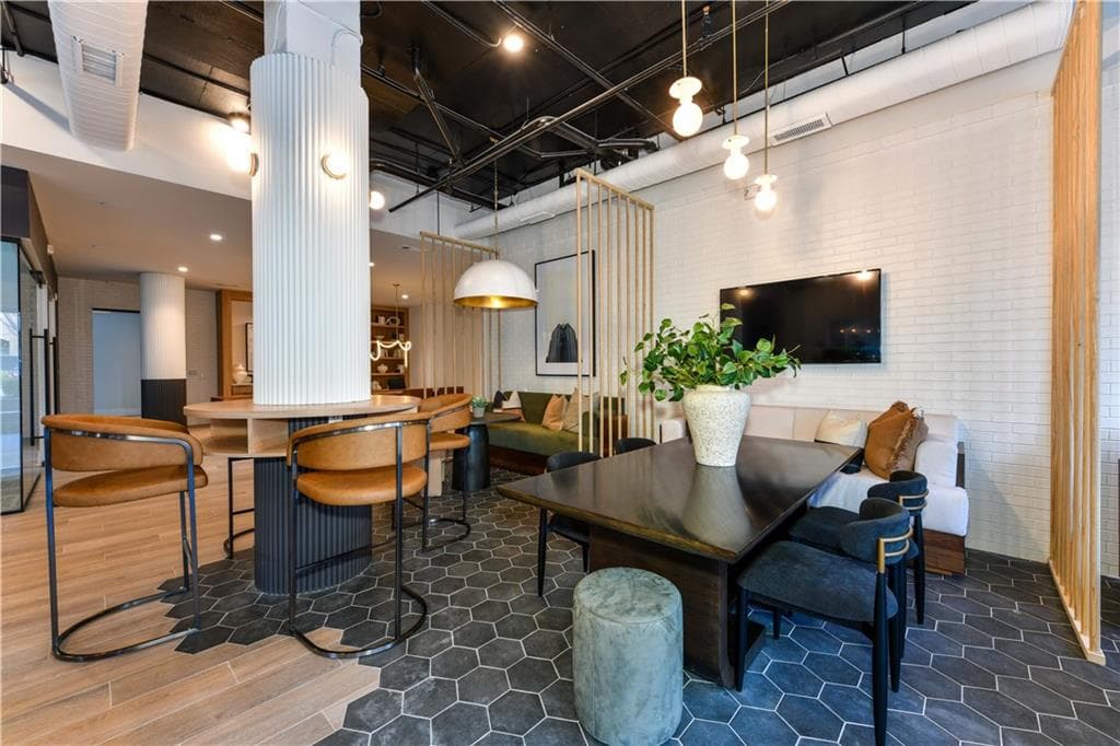 1 bedroom, 1 bathroom, 708 sq ft apartment for rent at 508 Main Street A1, Atlanta, GA 30324 for $1,359 a month — photo 3