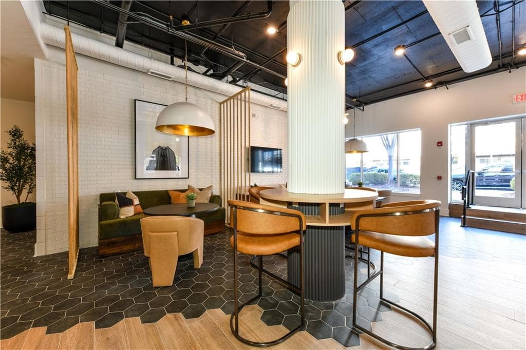 2 bedroom, 2 bathroom, 1,034 sq ft apartment for rent at 508 Main Street B5, Atlanta, GA 30324 for $1,756 a month — photo 4