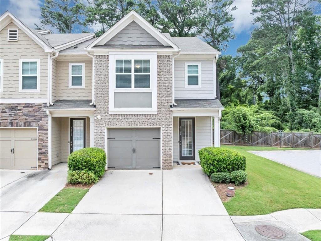 4224 Alden Park Drive, Decatur, GA 30035 — most recent listing photo