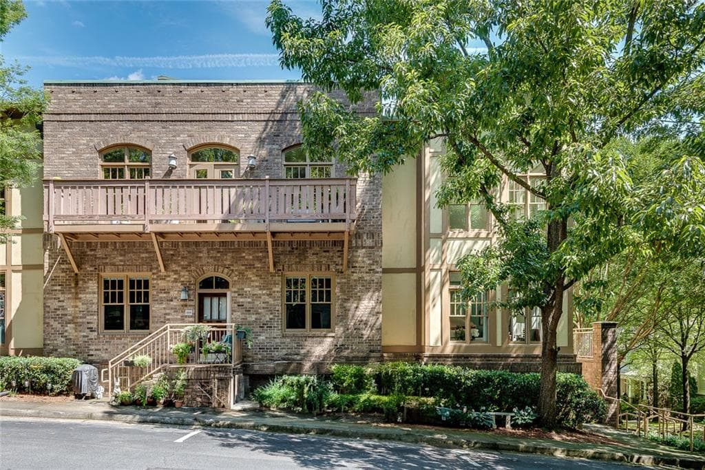1870 Gordon Manor, Atlanta, GA 30307 — most recent listing photo