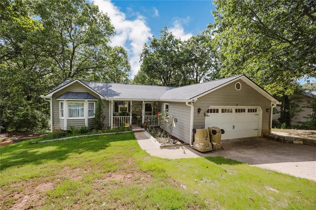 31 Greenwood Drive, Cartersville, GA 30120 — most recent listing photo