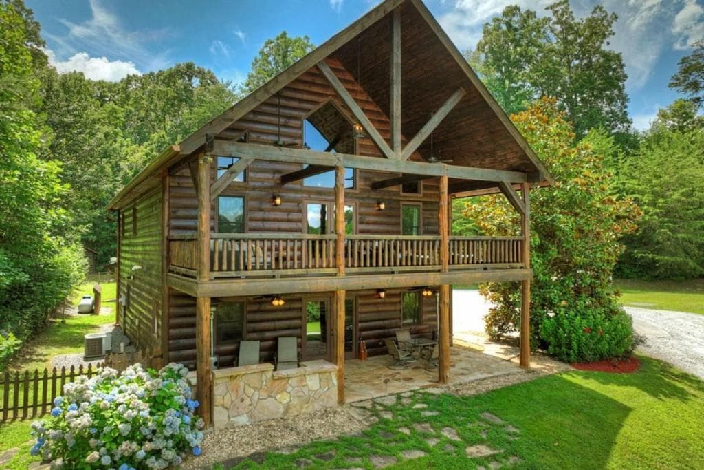 4 bedroom, 4 bathroom, 3,712 sq ft single family residence under contract at 11370 Morganton Highway, Morganton, GA 30560 — photo 2