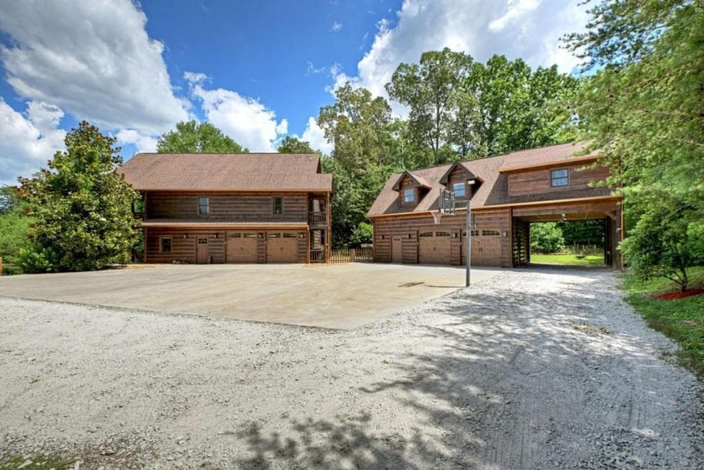 4 bedroom, 4 bathroom, 3,712 sq ft single family residence under contract at 11370 Morganton Highway, Morganton, GA 30560 — photo 6