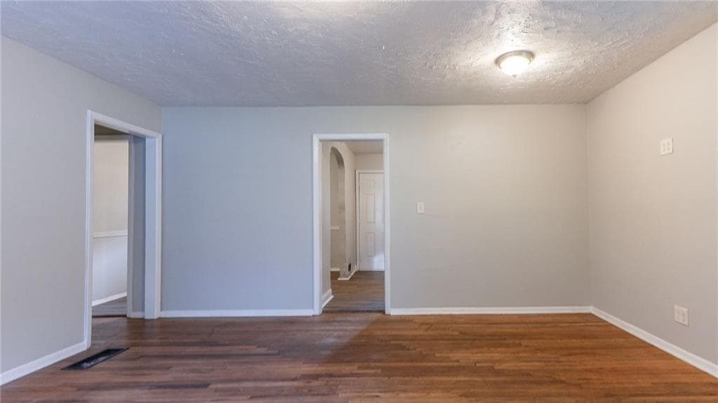 3 bedroom, 2 bathroom, 1,111 sq ft single family residence under contract at 1803 Hollyhock Terrace, Decatur, GA 30032 — photo 10