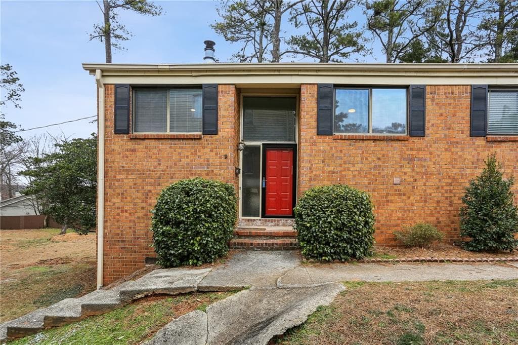 5 bedroom, 3 bathroom, 2,022 sq ft condominium sold at 3344 Northcrest Road A, Atlanta, GA 30340