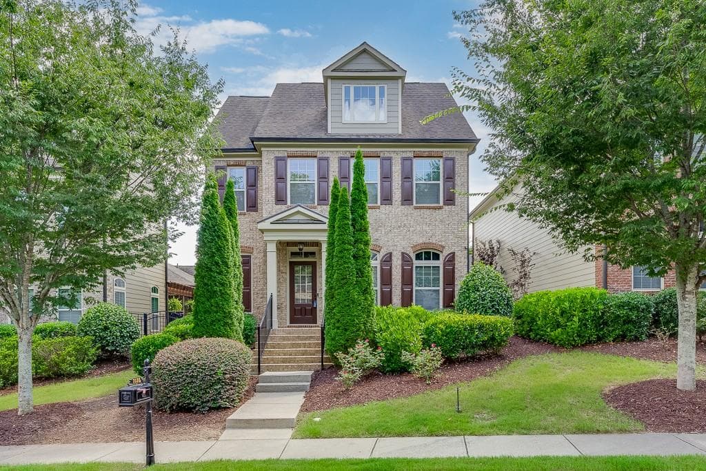 7135 Winthrop Road, Alpharetta, GA 30005 — most recent listing photo