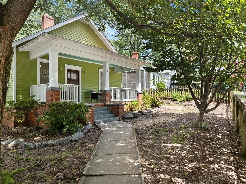 2 bedroom, 1 bathroom, 866 sq ft single family residence sold at 4 Screven Street, Atlanta, GA 30307