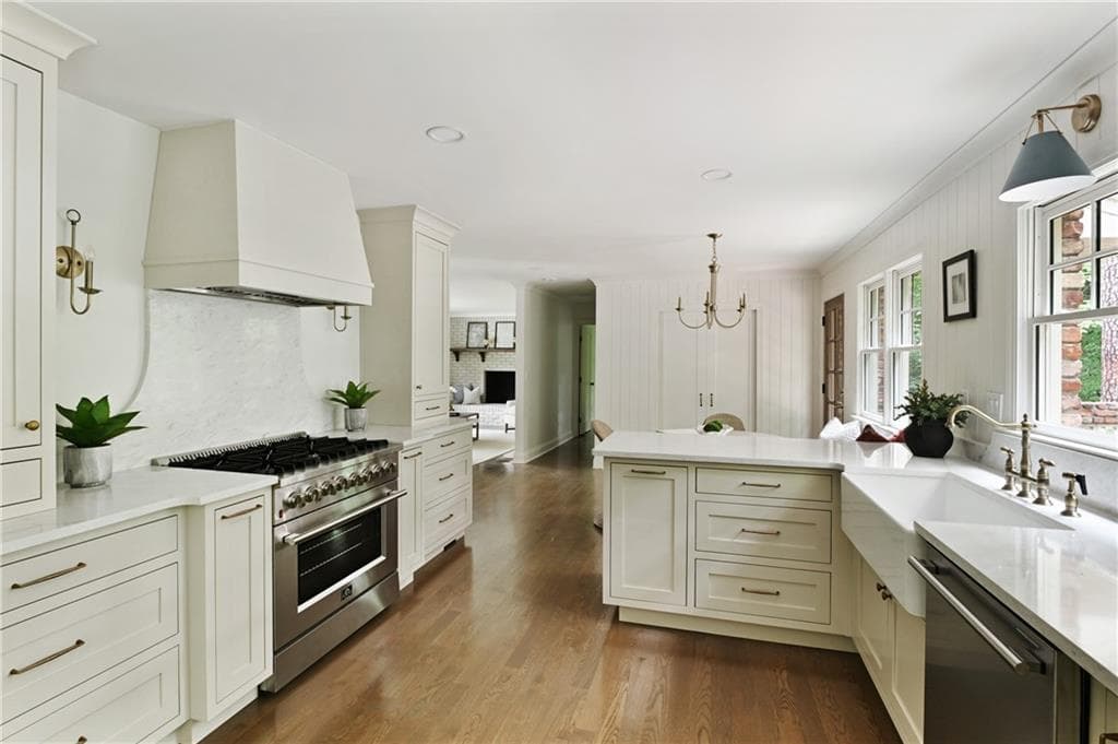 2973 Payton Road, Atlanta, GA 30345 — most recent listing photo