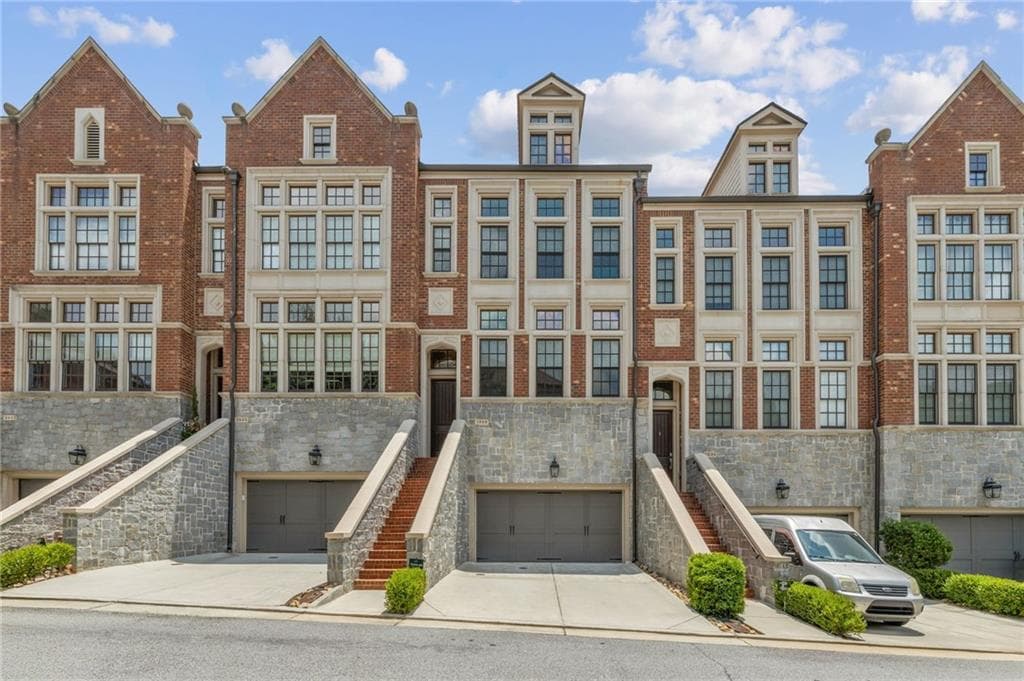 1333 Dover Circle, Brookhaven, GA 30319 — most recent listing photo