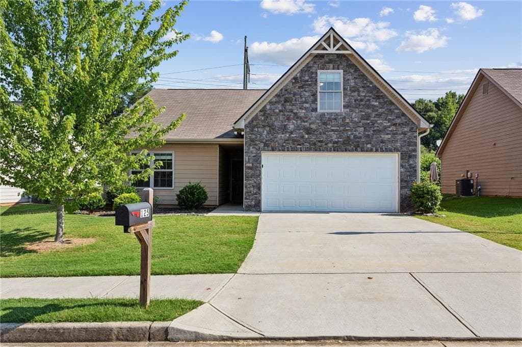 125 W Lexington Avenue, Griffin, GA 30223 — most recent listing photo