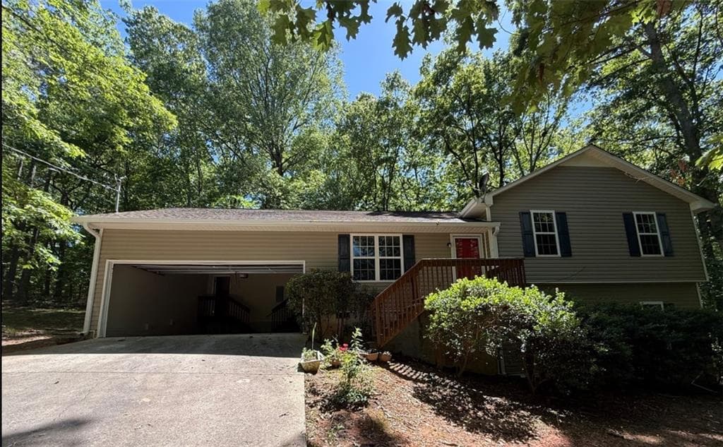261 Salley Duke Drive, Whitesburg, GA 30185 — most recent listing photo