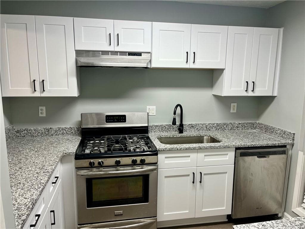 907 River Run Drive, Atlanta, GA 30350 — most recent listing photo