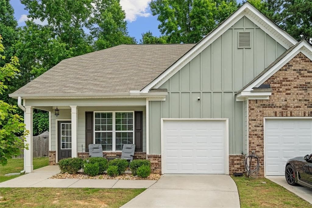 560 Vandenburg Drive, Villa Rica, GA 30180 — most recent listing photo