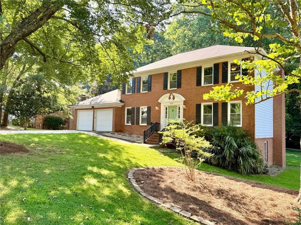 2825 Kinnett Drive, Lilburn, GA 30047 — most recent listing photo