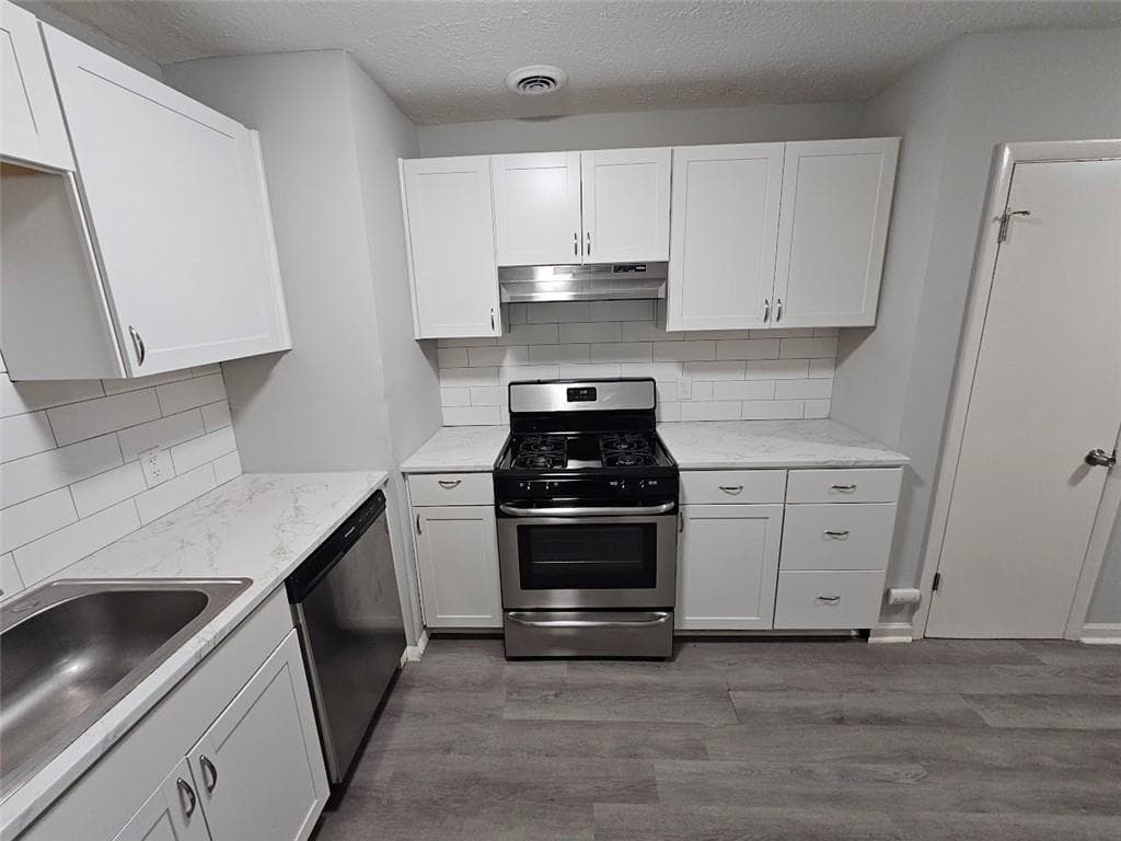 3 bedroom, 2 bathroom, 1,329 sq ft single family residence under contract at 1711 Rock Cut Road, Conley, GA 30288 — photo 6