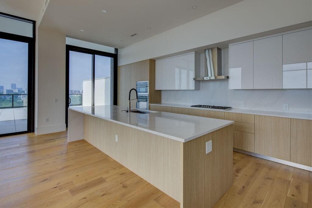 3 bedroom, 4 bathroom, 2,985 sq ft condominium for sale at 2425 Peachtree Road 1505, Atlanta, GA 30305 — photo 9
