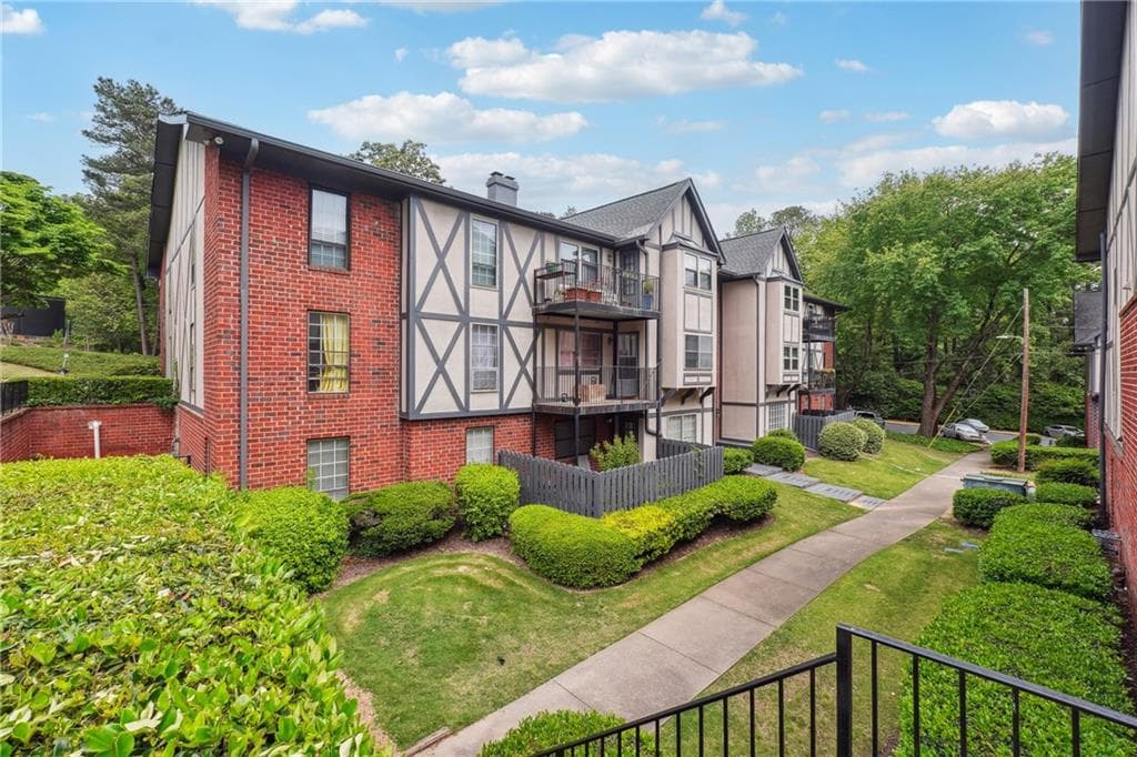 6851 Roswell Road E1, Atlanta, GA 30328 — most recent listing photo