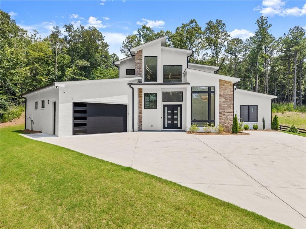 1676 Thomas Drive, Hoschton, GA 30548 — most recent listing photo