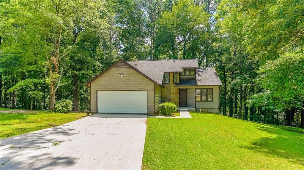 1070 Chapman Lane, Stone Mountain, GA 30088 — most recent listing photo