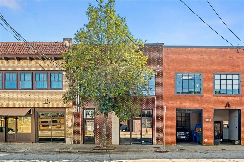 quadruplex sold at 132 Walker Street, Atlanta, GA 30313