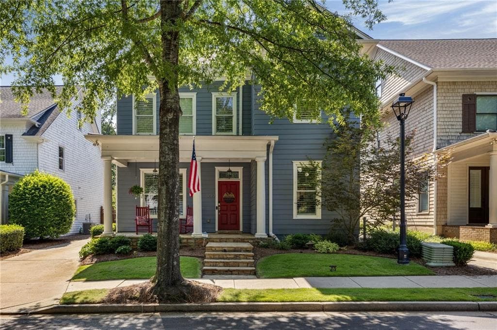 4 bedroom, 3 bathroom, 2,594 sq ft single family residence sold at 290 Scott Crossing, Roswell, GA 30076