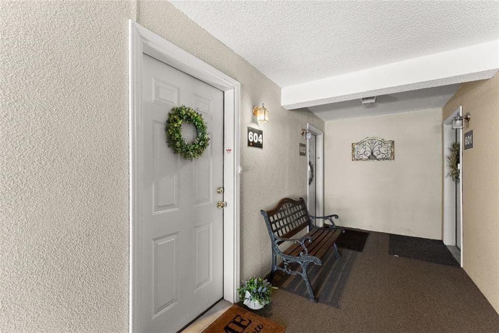 1011 Holly Drive 604, Gainesville, GA 30501 — most recent listing photo