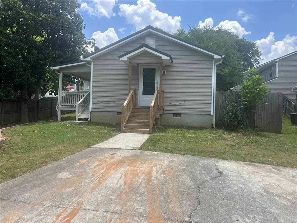 2 bedroom, 1 bathroom, 1,130 sq ft single family residence sold at 411 Goodyear Street, Rockmart, GA 30153