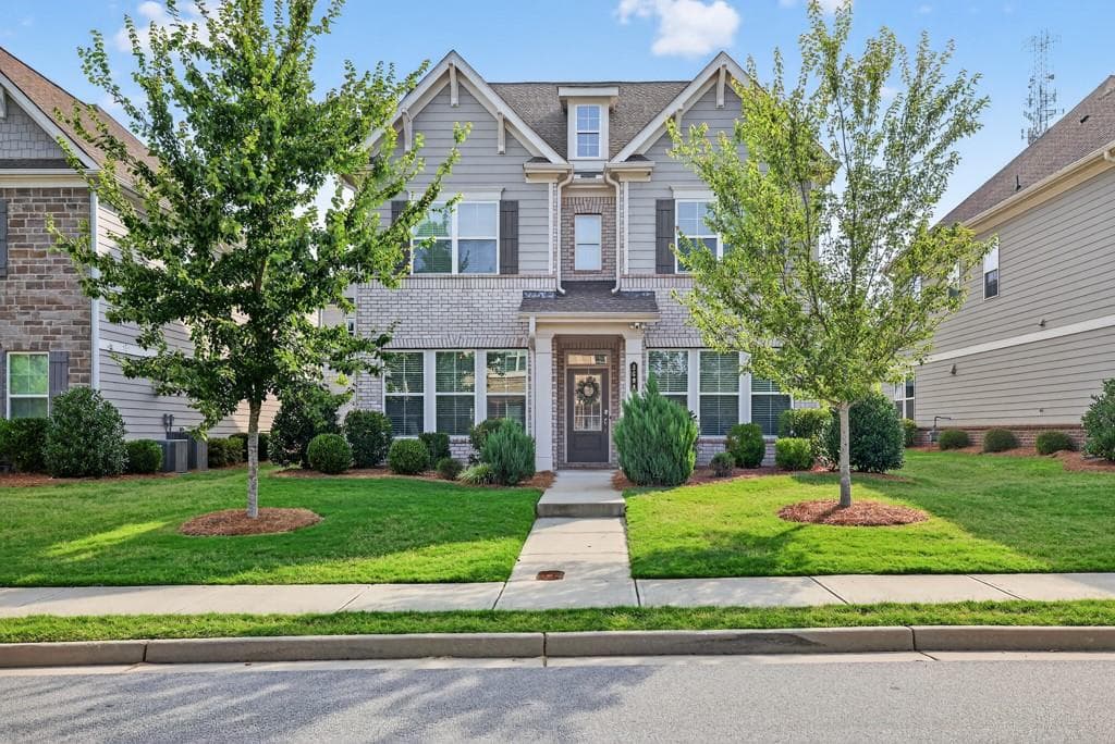 4 bedroom, 3 bathroom, 2,708 sq ft single family residence sold at 3698 Davenport Road, Duluth, GA 30096